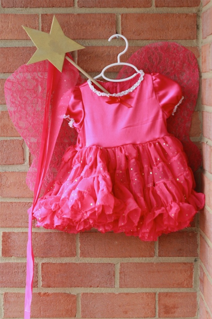 Pinkalicious dress best sale up clothes