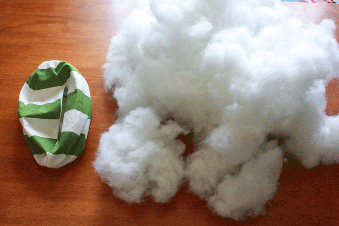https://livefreecreative.co/wp-content/uploads/2012/07/Catch-and-Throw-Pillow-Stuffing1.gif