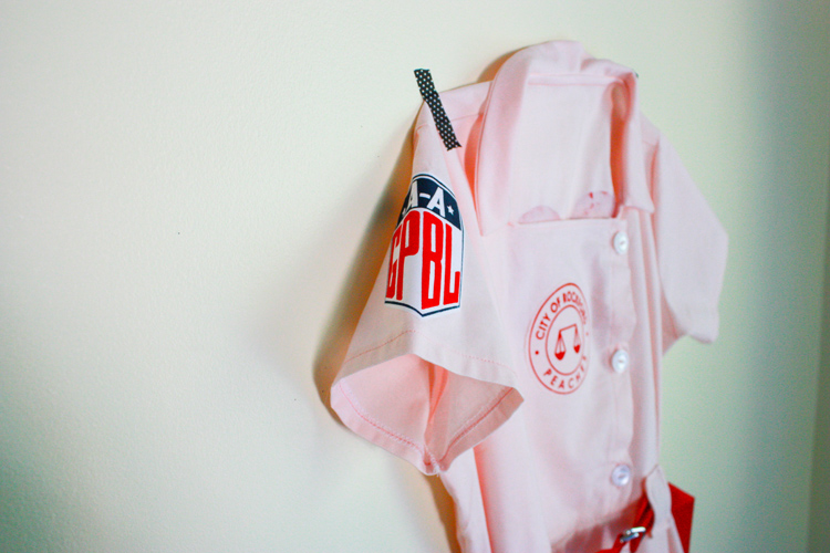 Adult Rockford Peaches Costume - A League of Their Own