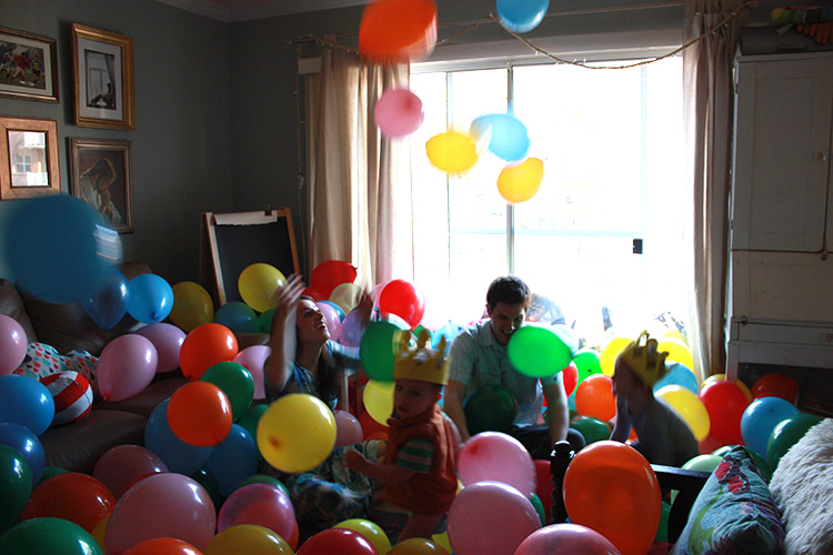 Becoming Thirty Balloon Room-One Little Minute Blog