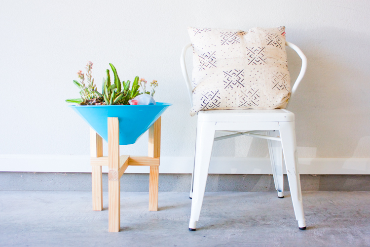 DIY Wooden Plant Stand-1