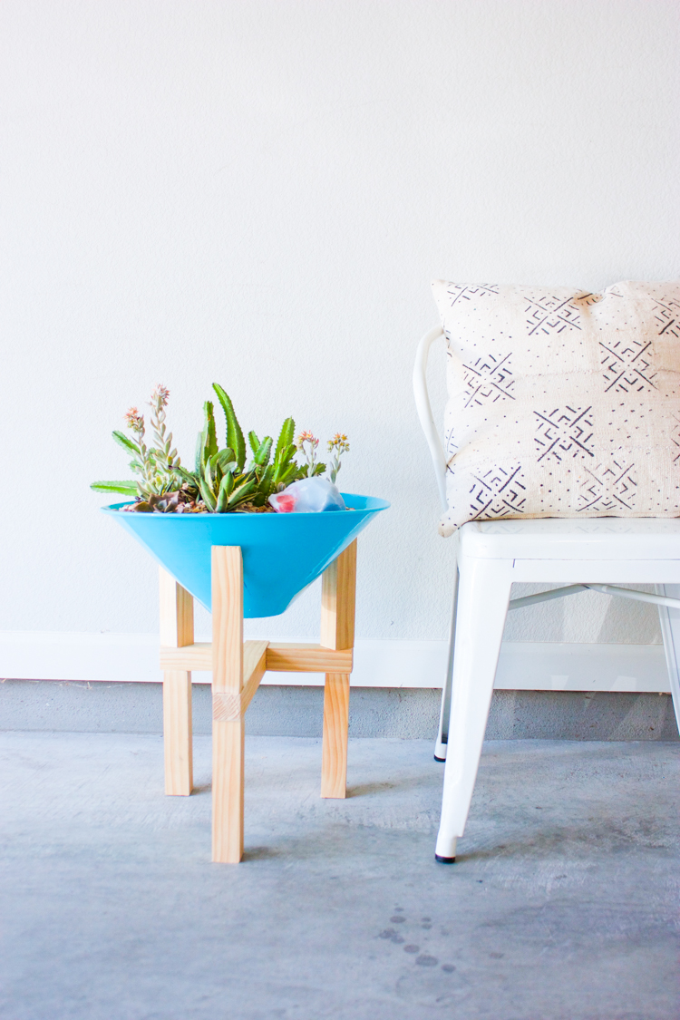 DIY Wooden Plant Stand-15