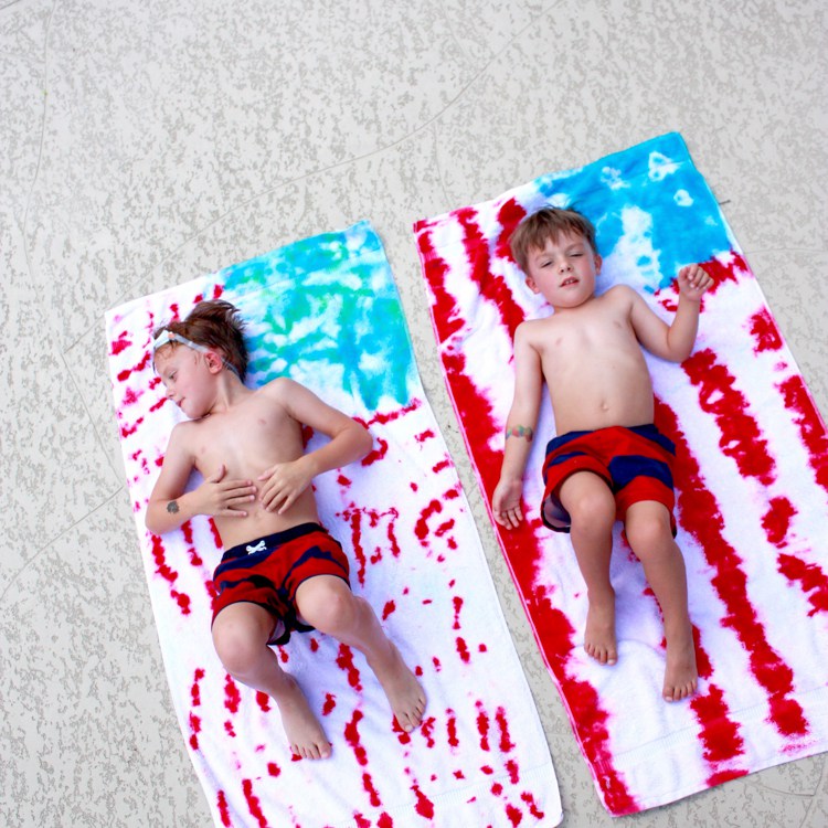 DIY-Tie-Dye-American-Flag-Towels-One-Little-Minute-5