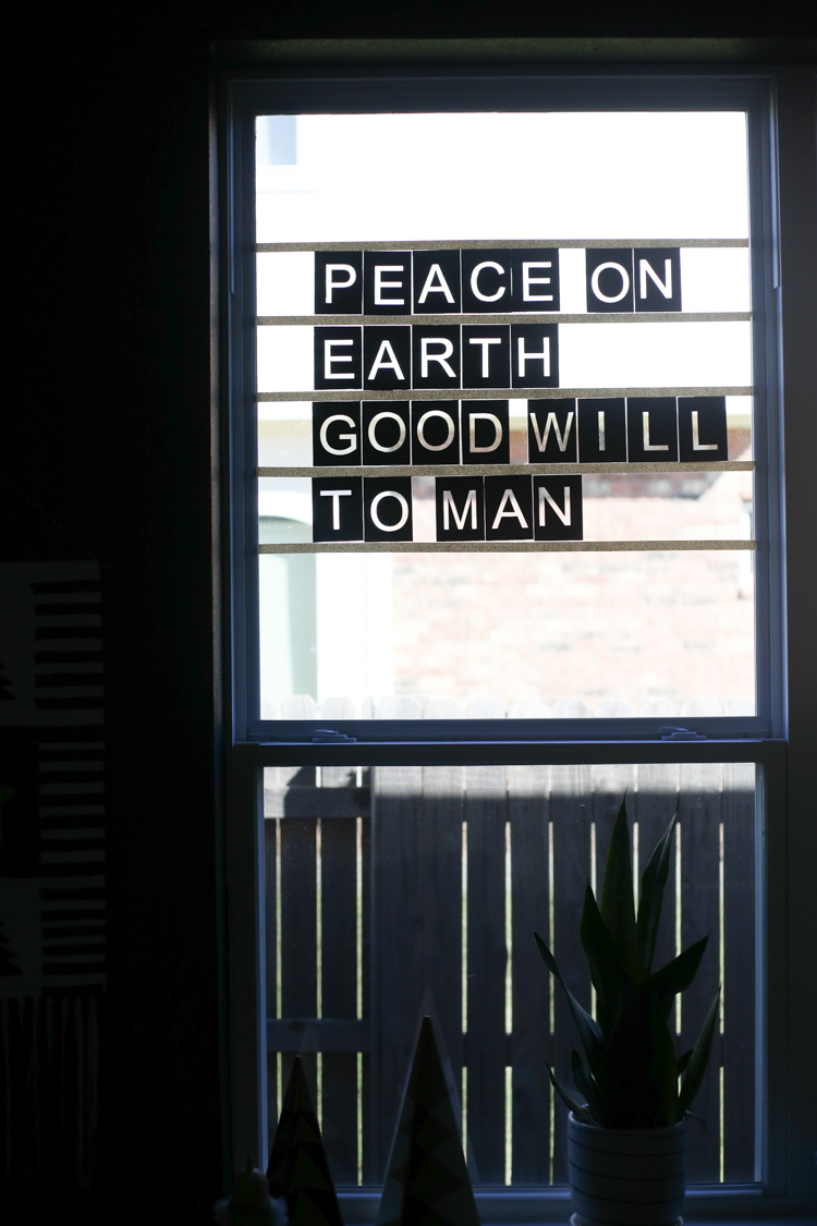 diywindowlightboxonelittleminute26 Live Free Creative Co