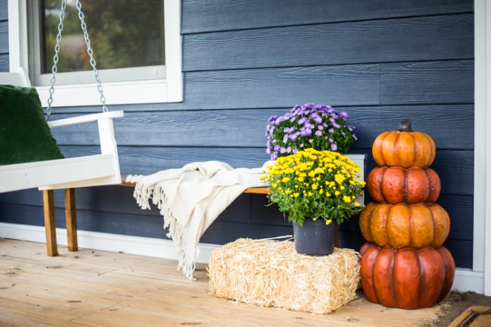 Front Porch Decor and a Little Blue House